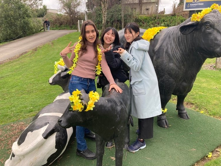 Foto em Bulls com Yuki e Wakana